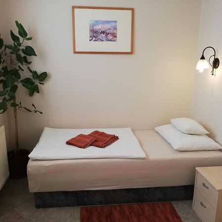 Polus Pension Sopron Exterior photo