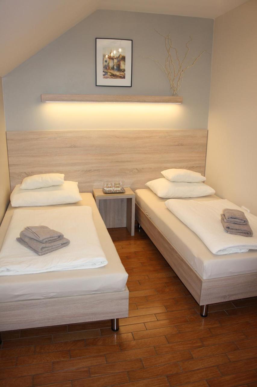 Polus Pension Sopron Exterior photo