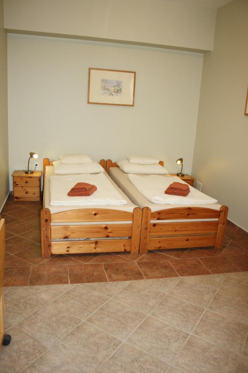 Polus Pension Sopron Exterior photo