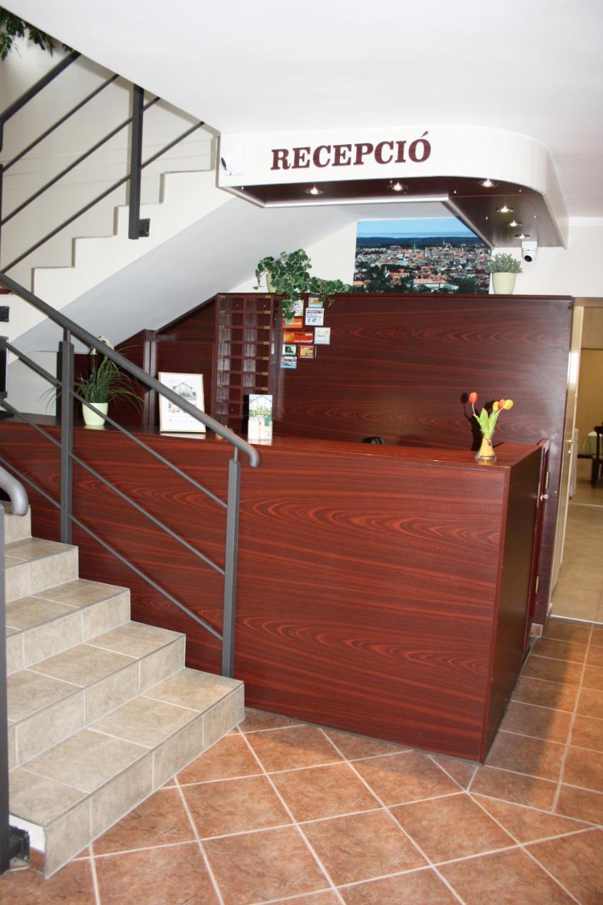 Polus Pension Sopron Exterior photo